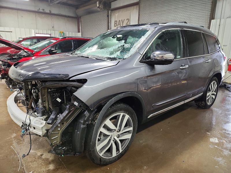 2018 HONDA PILOT ELIT — VIN 5FNYF6H02JB030791