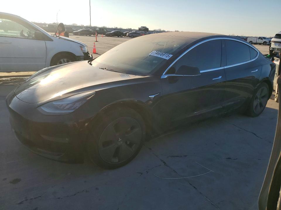 2018 TESLA MODEL 3 — VIN 5YJ3E1EB2JF182141