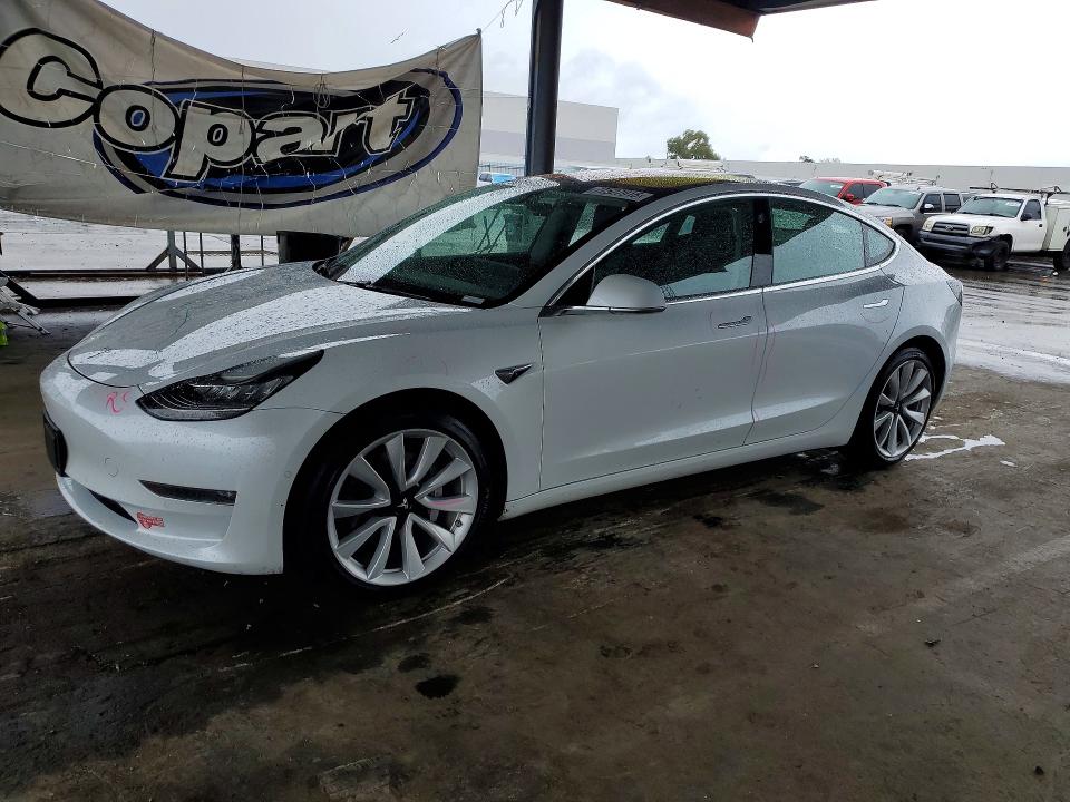 2018 TESLA MODEL 3 — VIN 5YJ3E1EA9JF060500