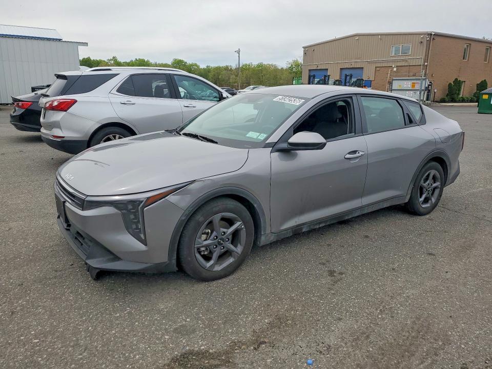 2025 KIA K4 — VIN 3KPFT4DE5SE107084