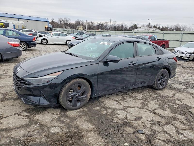 2022 HYUNDAI ELANTRA SE — VIN 5NPLM4AG1NH073750