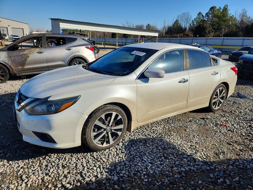 2016 NISSAN ALTIMA — VIN 1N4AL3AP5GC186349