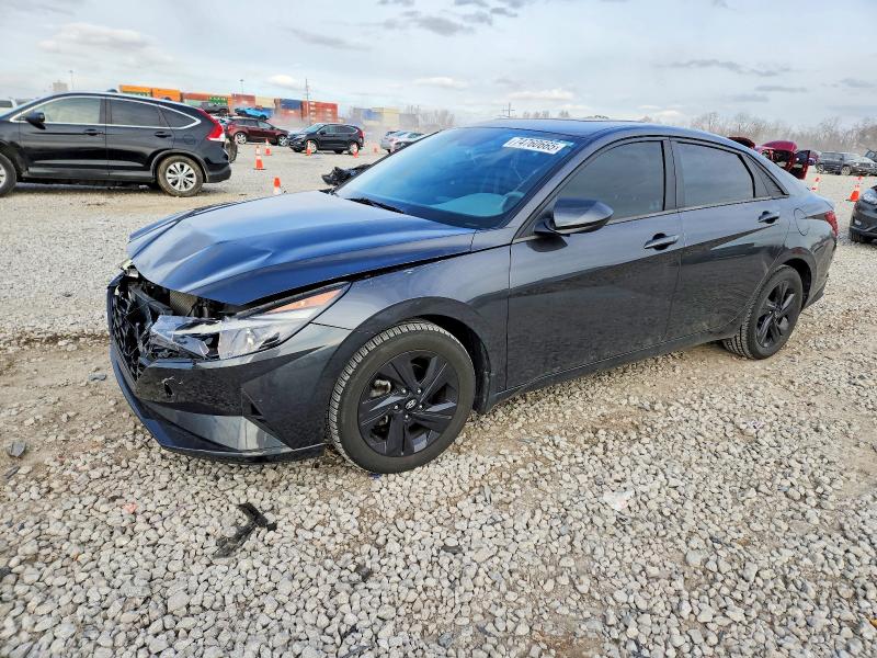 2022 HYUNDAI ELANTRA SE — VIN 5NPLM4AG1NH065132