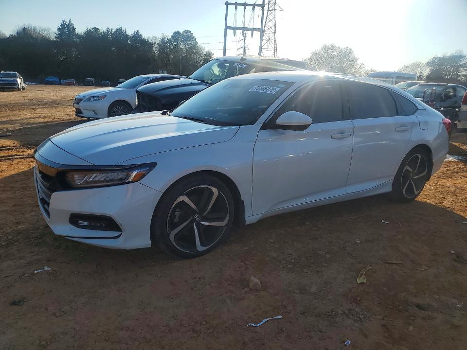 2018 HONDA ACCORD — VIN 1HGCV1F31JA242332