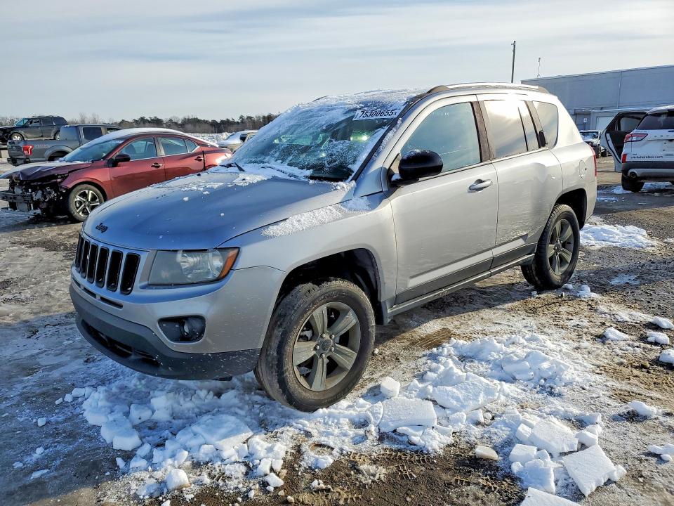 2015 JEEP COMPASS — VIN 1C4NJDBB5FD423604