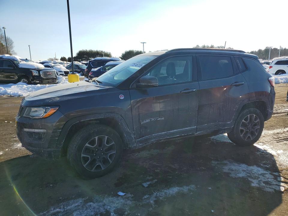 2019 JEEP COMPASS TR — VIN 3C4NJDDB2KT622384