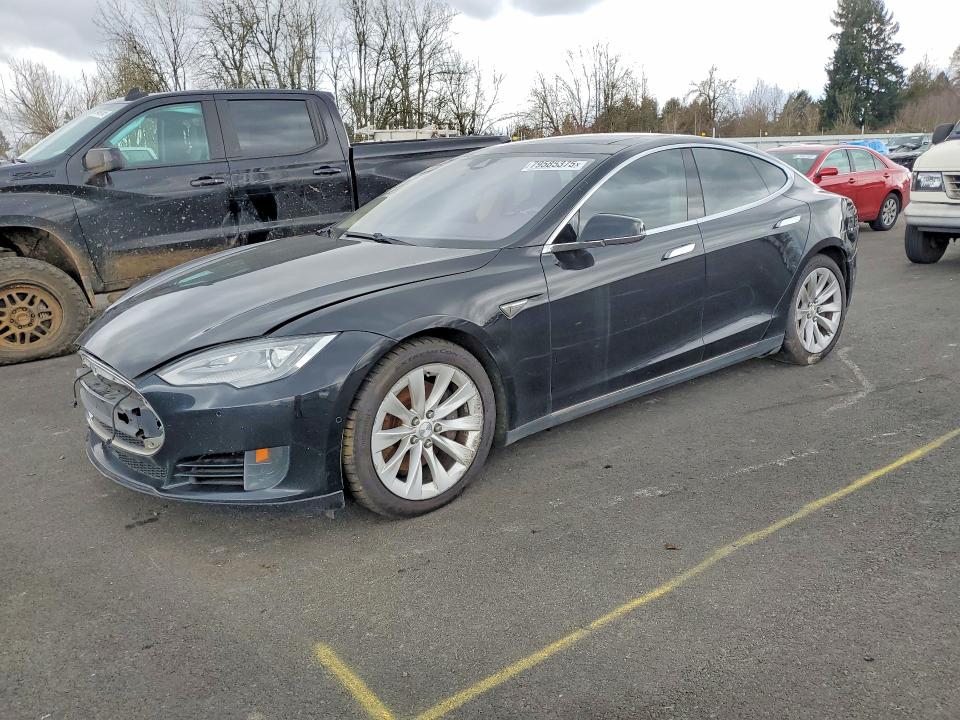 2016 TESLA MODEL S — VIN 5YJSA1E23GF133031