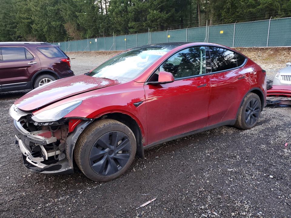 2024 TESLA MODEL Y — VIN 7SAYGAEE7RF169524