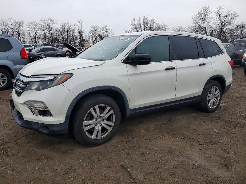 2017 HONDA PILOT LX — VIN 5FNYF6H19HB053911