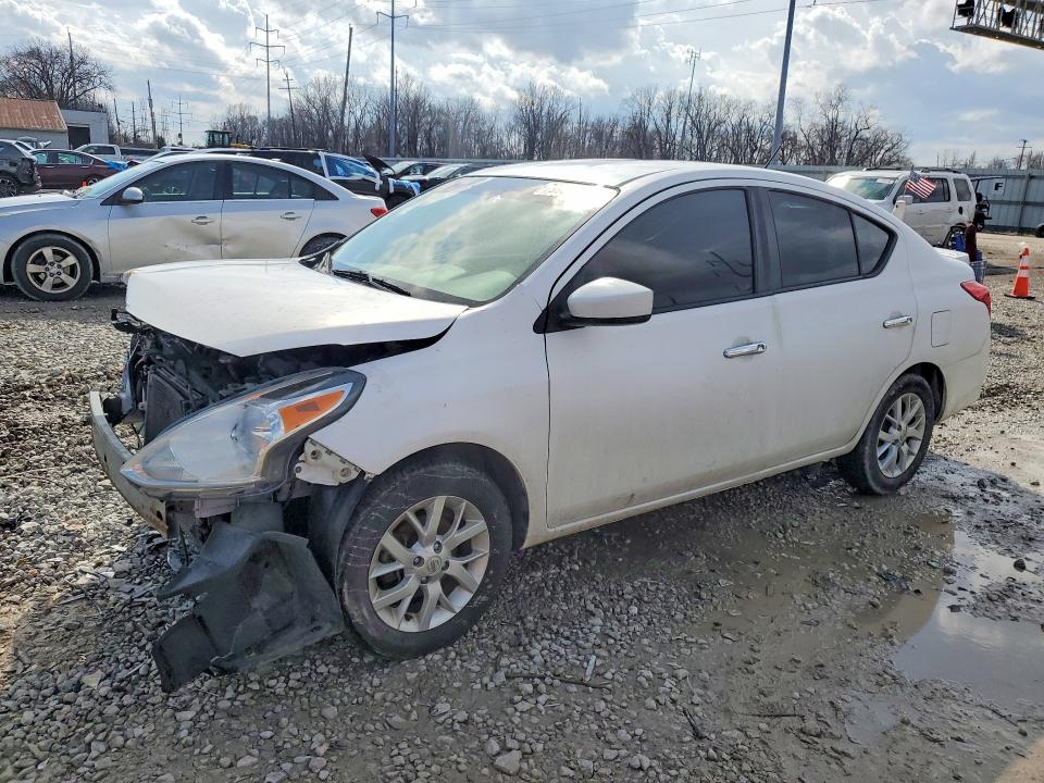 2018 NISSAN VERSA — VIN 3N1CN7AP3JL865782