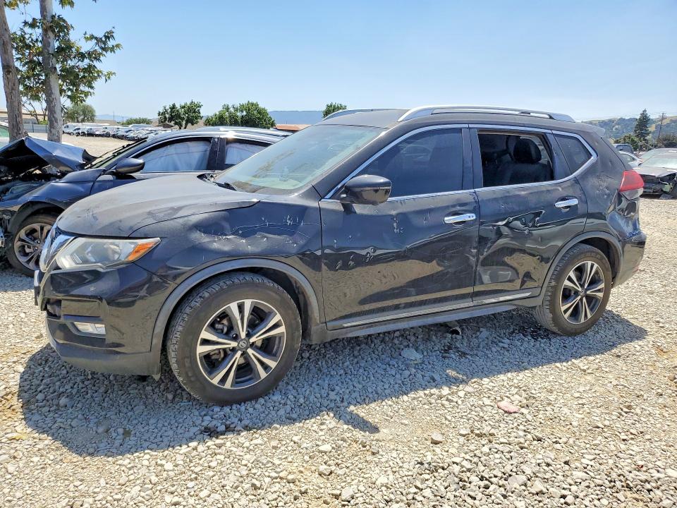 2018 NISSAN ROGUE — VIN JN8AT2MT2JW460145
