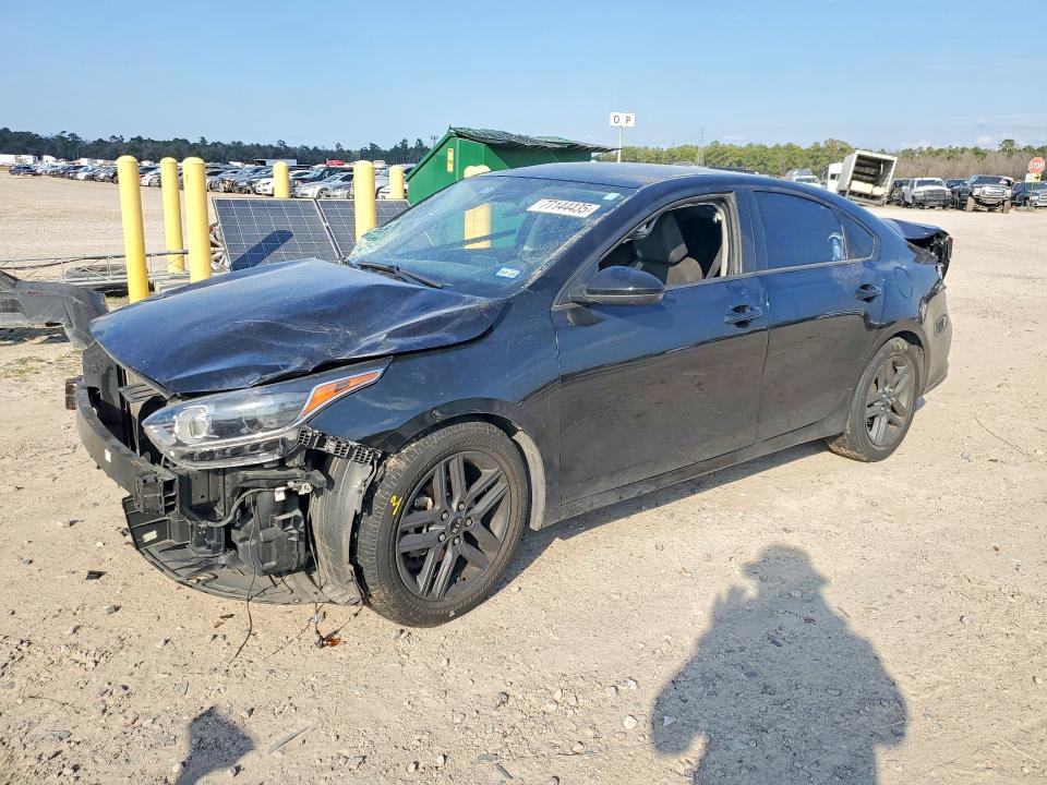 2021 KIA FORTE — VIN 3KPF24AD5ME412148