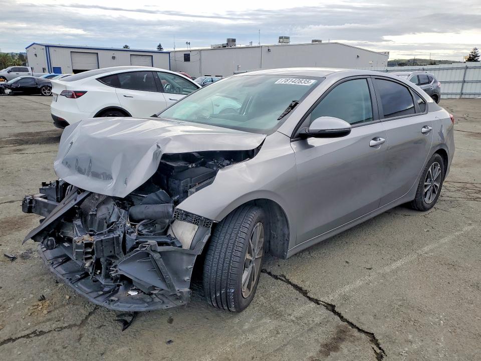 2023 KIA FORTE — VIN 3KPF24AD6PE673406