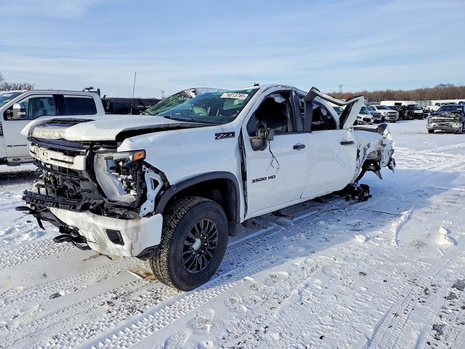 2024 CHEVROLET SILVERADO — VIN 2GC4YTEY8R1266734