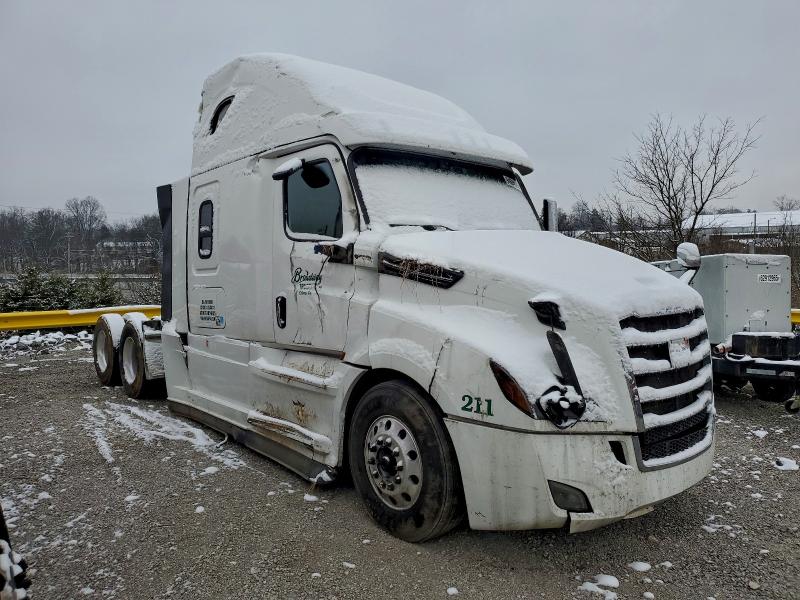2021 FREIGHTLINER CASCADIA 1 — VIN 3AKJHHDR3MSMF4924