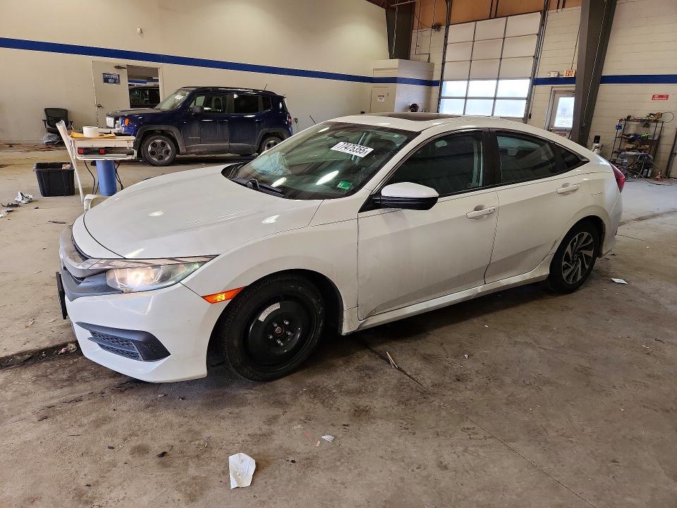 2018 HONDA CIVIC — VIN 19XFC2F72JE037027