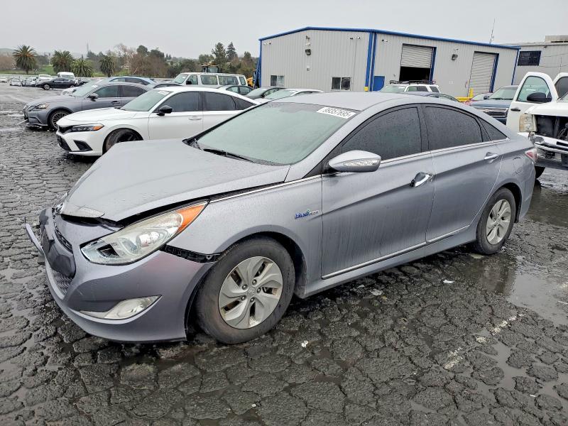 2015 HYUNDAI SONATA — VIN KMHEC4A46FA130997