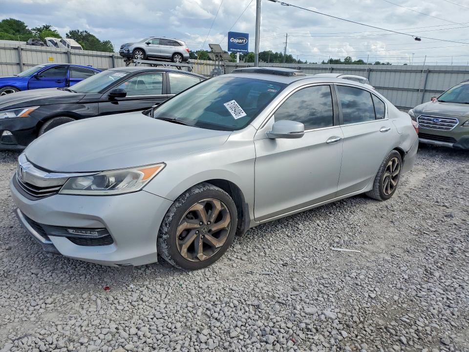 2016 HONDA ACCORD — VIN 1HGCR2F72GA135585