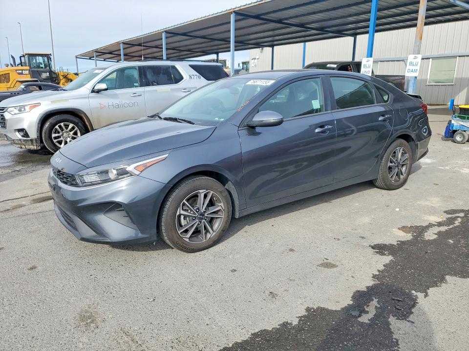 2024 KIA FORTE — VIN 3KPF24ADXRE740172