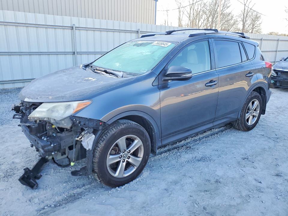 2015 TOYOTA RAV4 — VIN JTMWFREV3FD059904