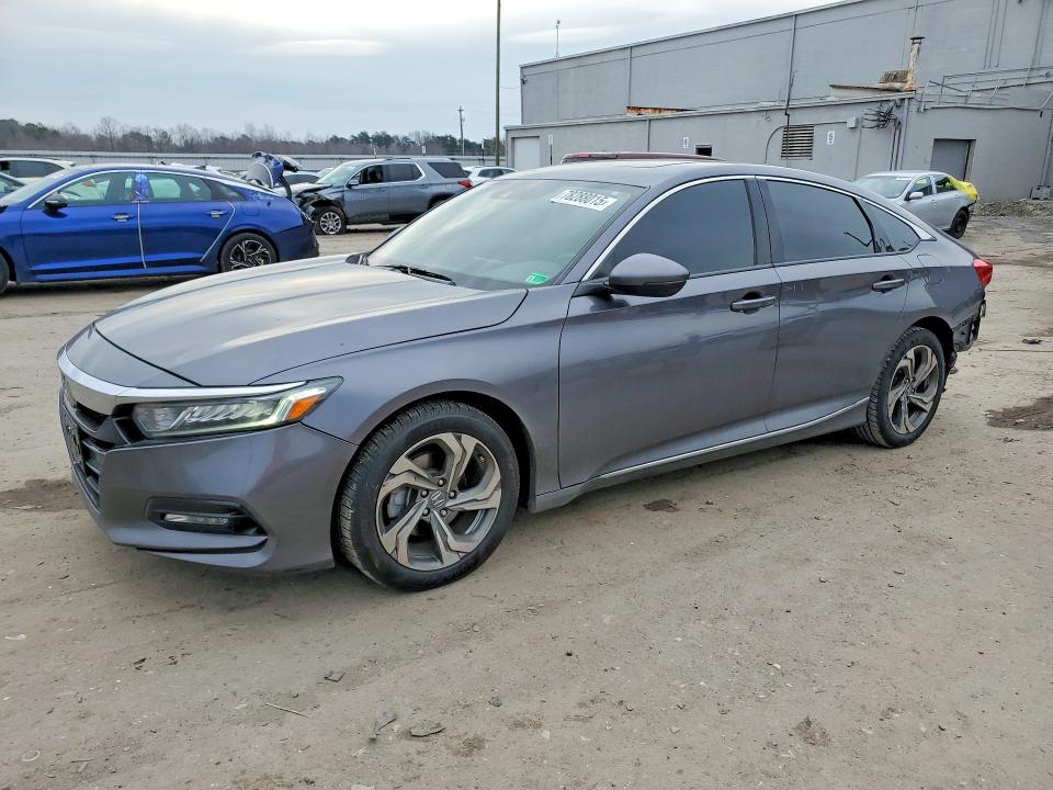 2018 HONDA ACCORD — VIN 1HGCV1F52JA027477