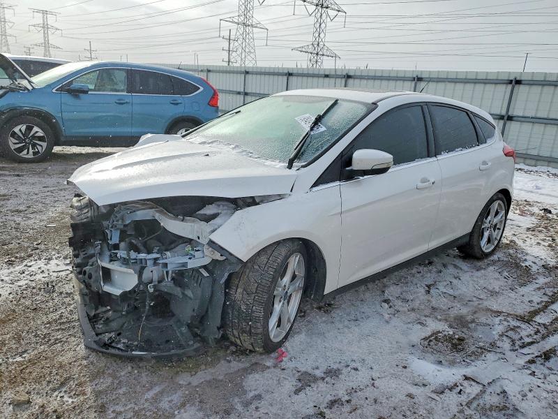 2016 FORD FOCUS — VIN 1FADP3N23GL359608