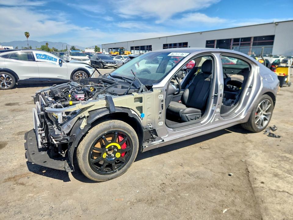 2025 GENESIS G70 — VIN KMTG34SC6SU155640