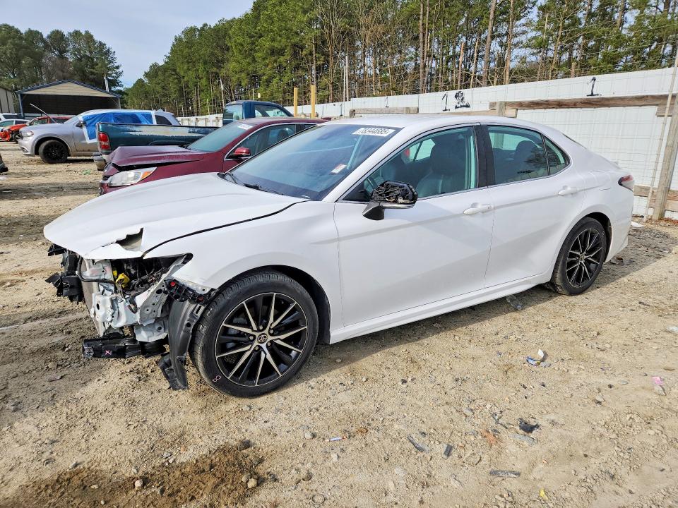 2022 TOYOTA CAMRY — VIN 4T1G11AK7NU664731