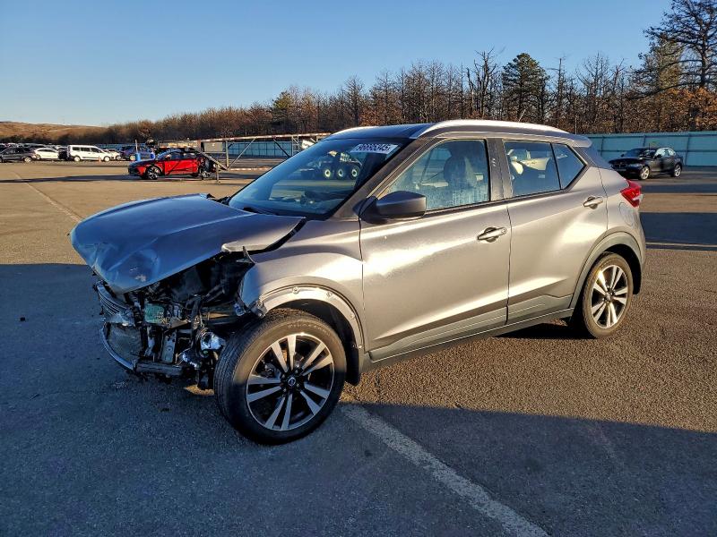 2019 NISSAN KICKS S — VIN 3N1CP5CU1KL520205