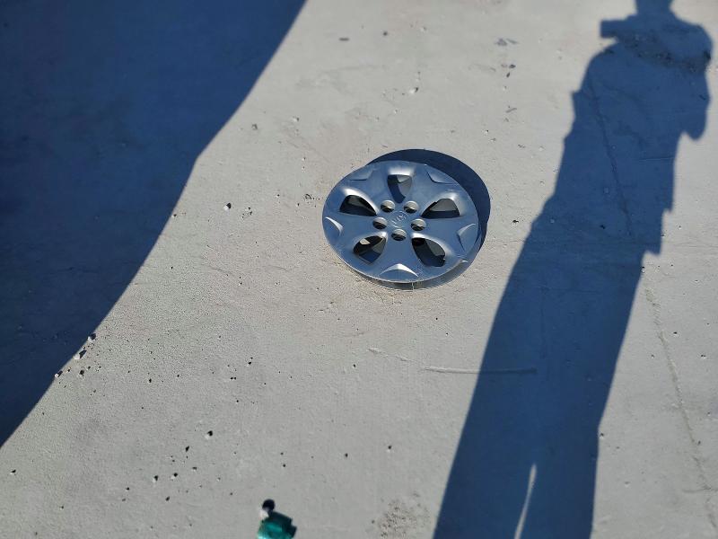 KNDJN2A24F7779260