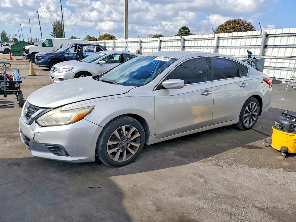 2017 NISSAN ALTIMA — VIN 1N4AL3AP5HC194159