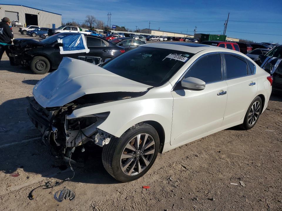 2017 NISSAN ALTIMA — VIN 1N4AL3AP0HC211997