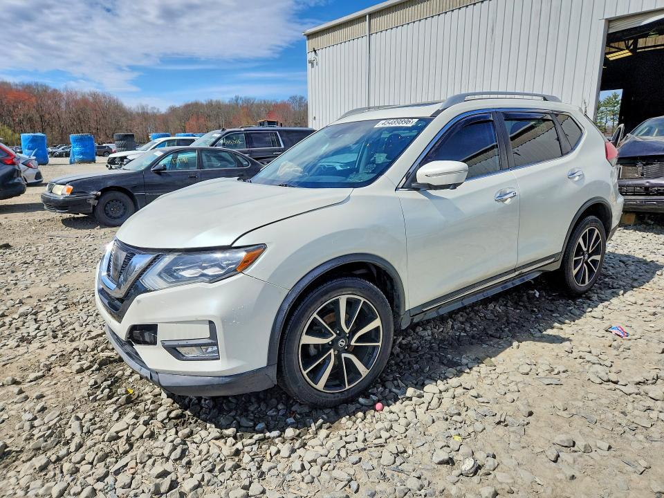 2017 NISSAN ROGUE — VIN 5N1AT2MV4HC810704