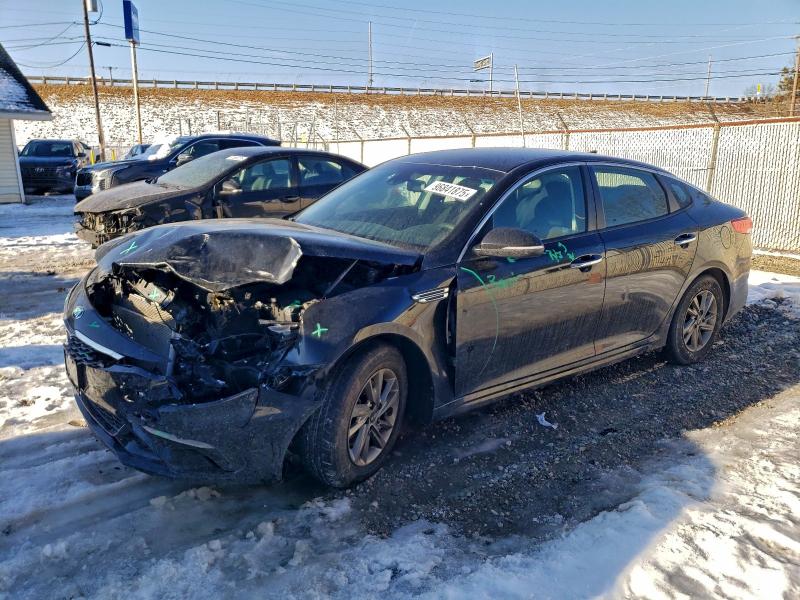 2019 KIA OPTIMA LX — VIN 5XXGT4L35KG350535