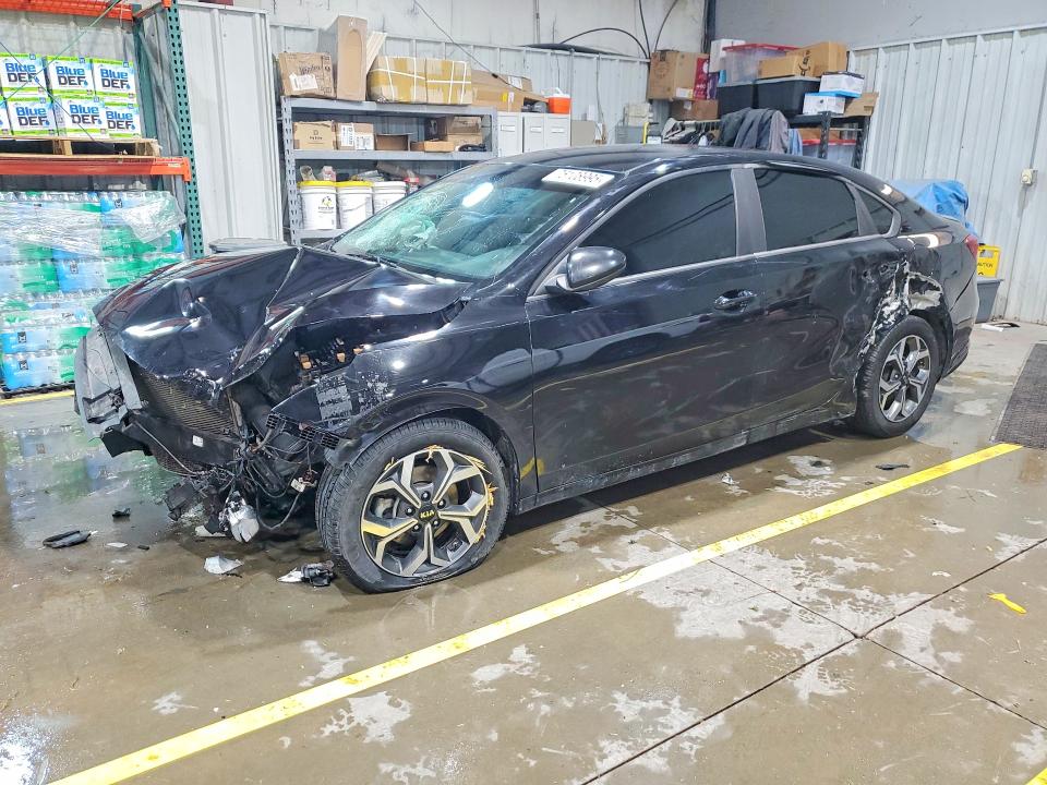 2021 KIA FORTE — VIN 3KPF24AD4ME266499