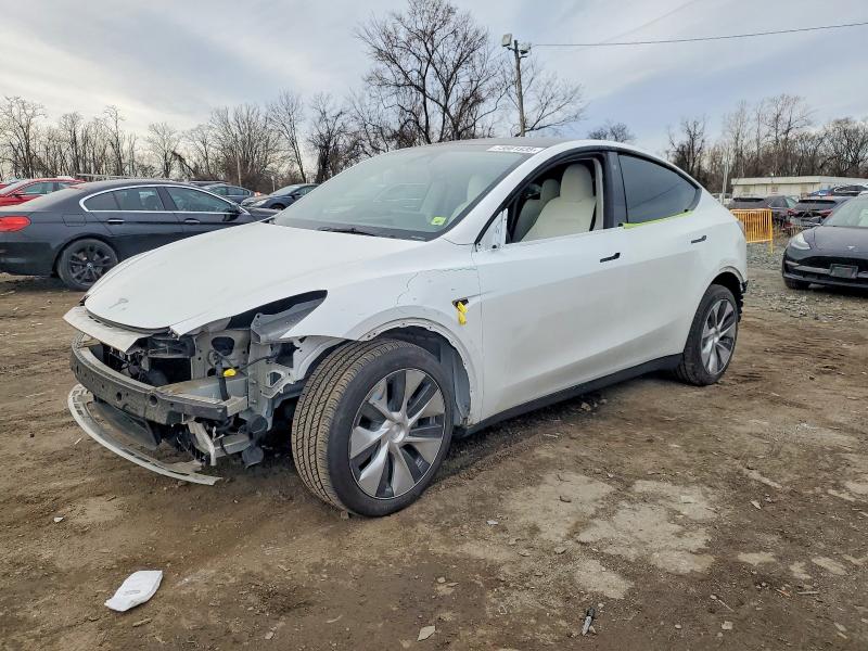 2023 TESLA MODEL Y — VIN 7SAYGAEE1PF782901