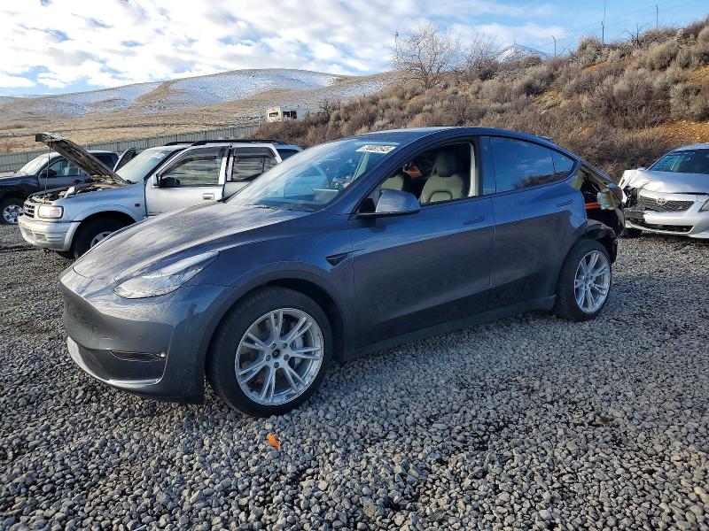 2022 TESLA MODEL Y — VIN 7SAYGAEE6NF349670