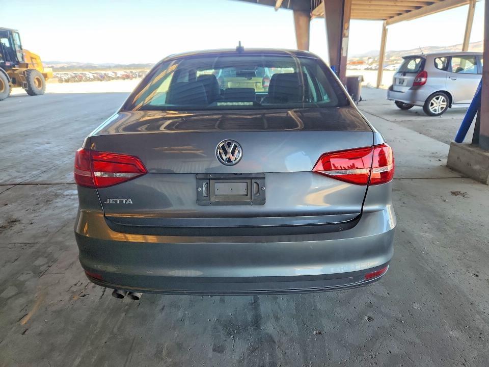 3VW1K7AJ5FM352539