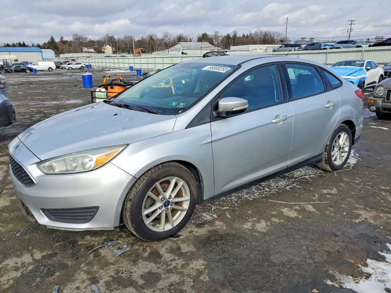2017 FORD FOCUS SE — VIN 1FADP3F29HL207526