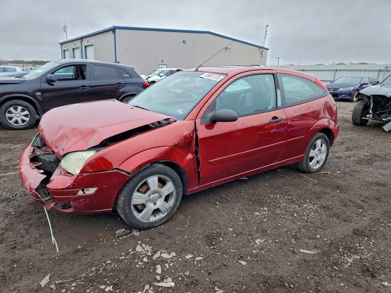 2005 FORD FOCUS ZX3 — VIN 3FAFP31N55R157599