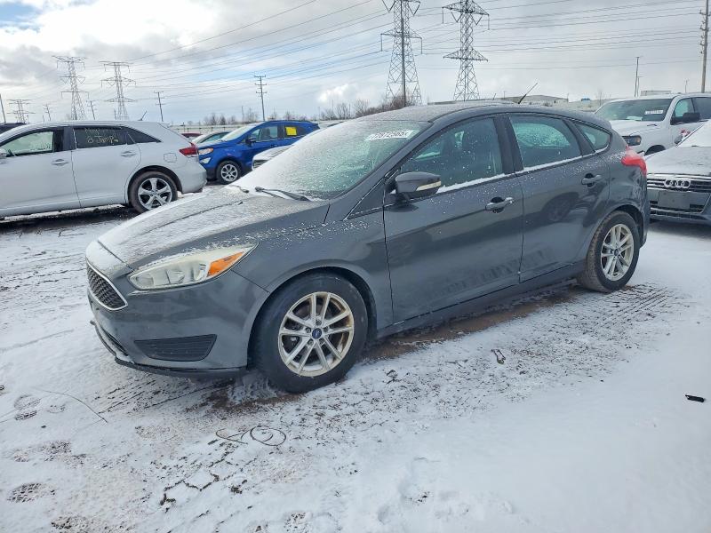 2015 FORD FOCUS SE — VIN 1FADP3K2XFL275918