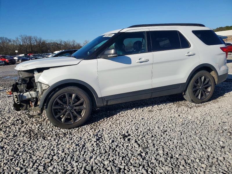 2017 FORD EXPLORER — VIN 1FM5K7D80HGC17684