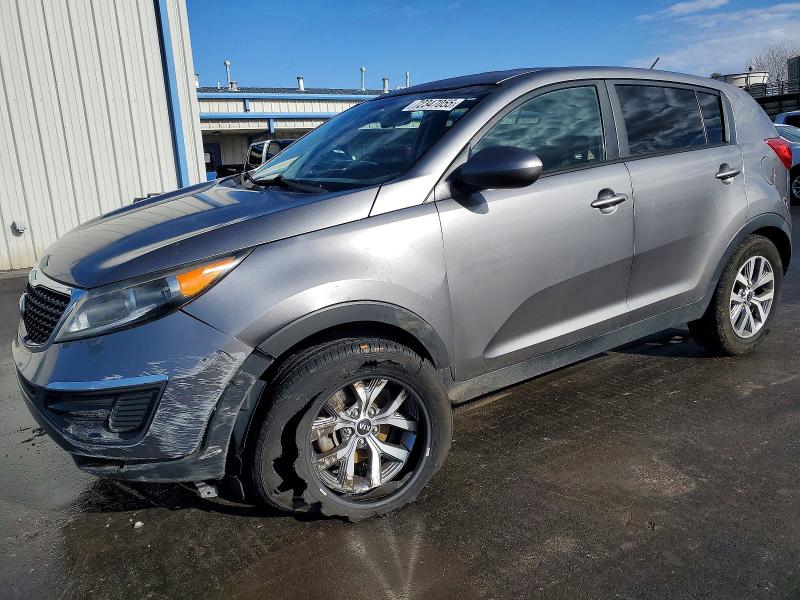 2016 KIA SPORTAGE L — VIN KNDPB3AC8G7795822