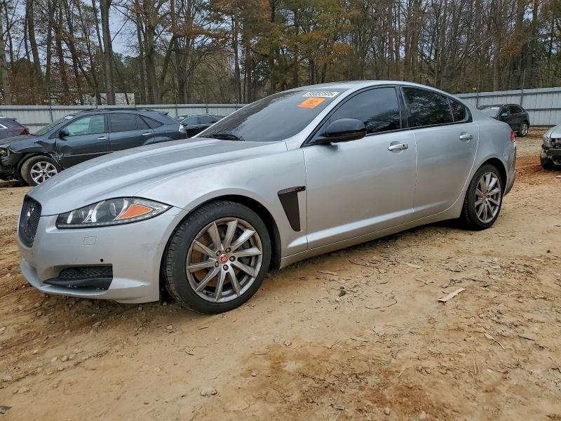 2014 JAGUAR XF — VIN SAJWA0ES8EPU15889
