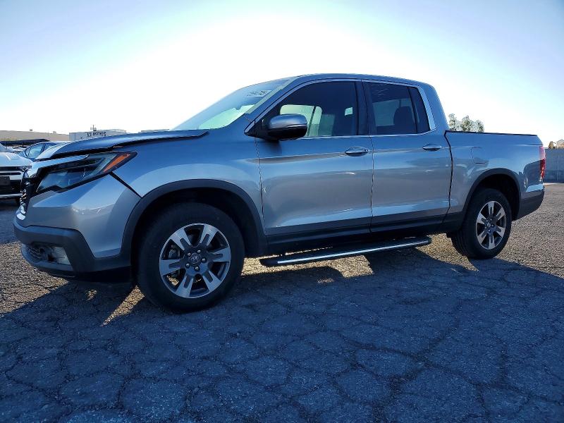 2017 HONDA RIDGELINE — VIN 5FPYK3F61HB002029