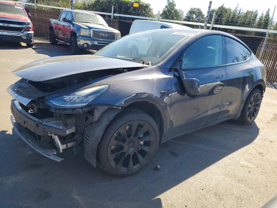 2022 TESLA MODEL Y — VIN 7SAYGAEE2NF514646