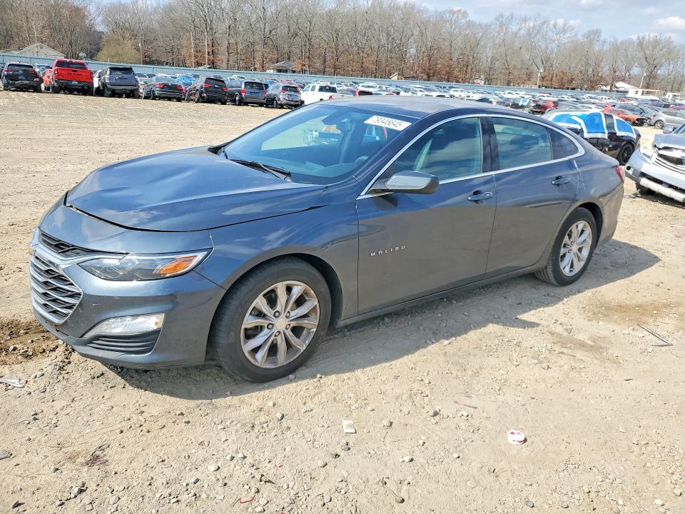 2021 CHEVROLET MALIBU — VIN 1G1ZD5ST7MF070008