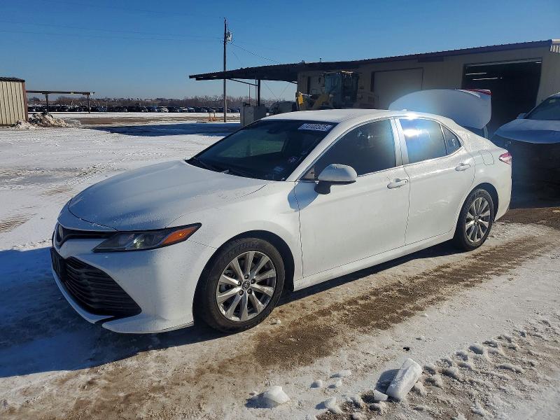2019 TOYOTA CAMRY — VIN 4T1B11HKXKU719622