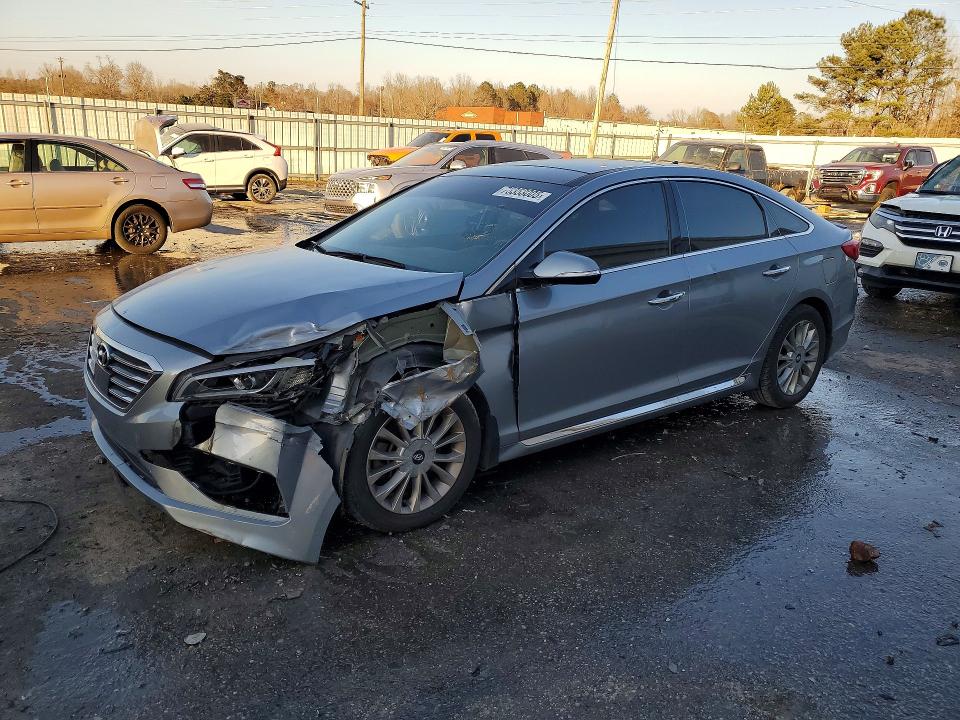 2015 HYUNDAI SONATA — VIN 5NPE34AF2FH228777