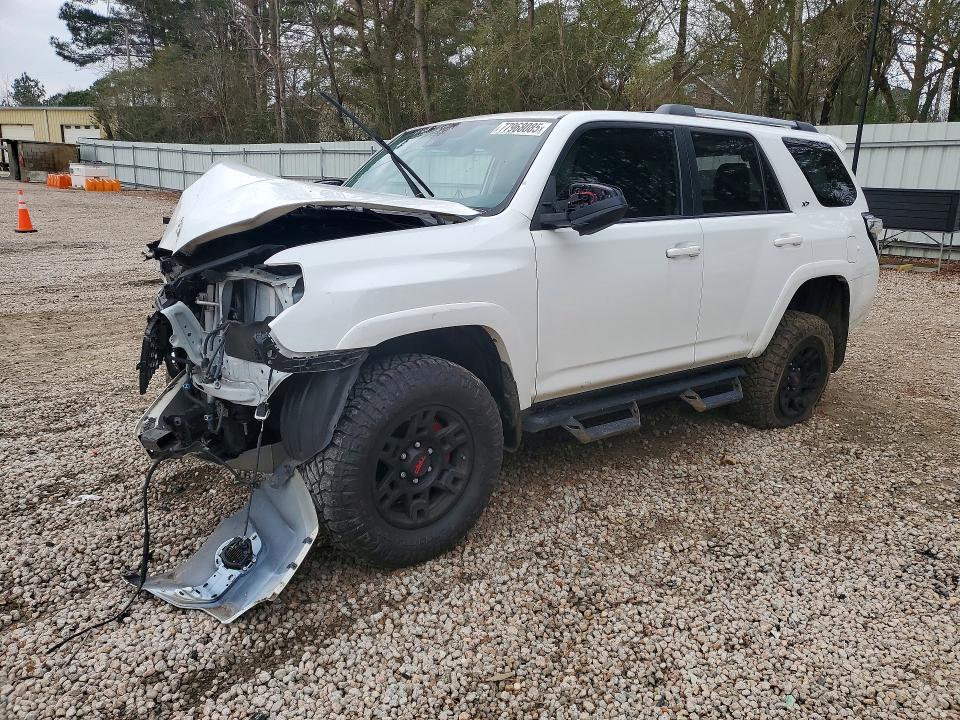 2022 TOYOTA 4RUNNER — VIN JTEMU5JR7N6066920
